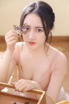 黄允材